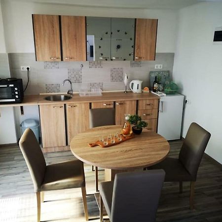 Apartman Borna Otočac Esterno foto