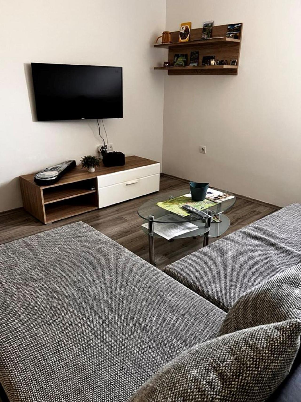 Apartman Borna Otočac Esterno foto
