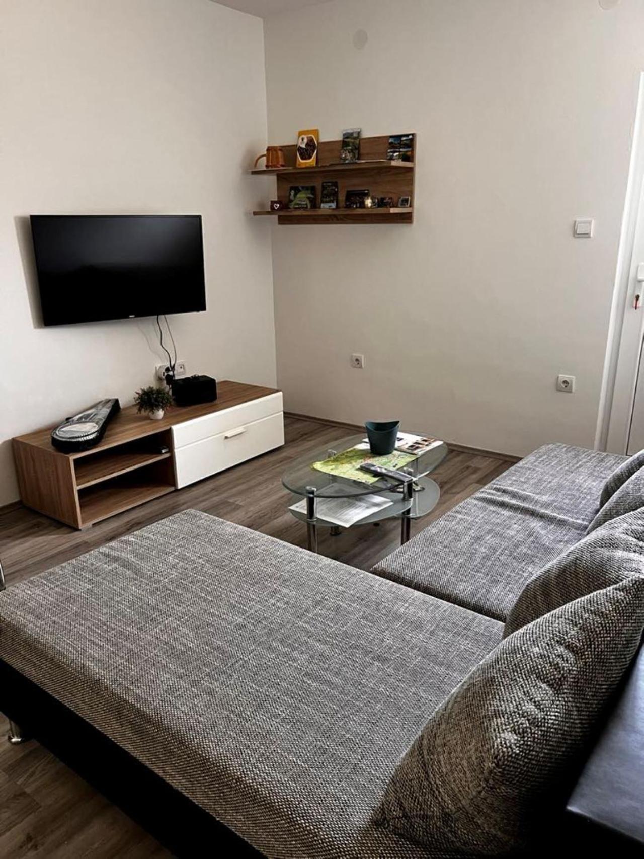 Apartman Borna Otočac Esterno foto
