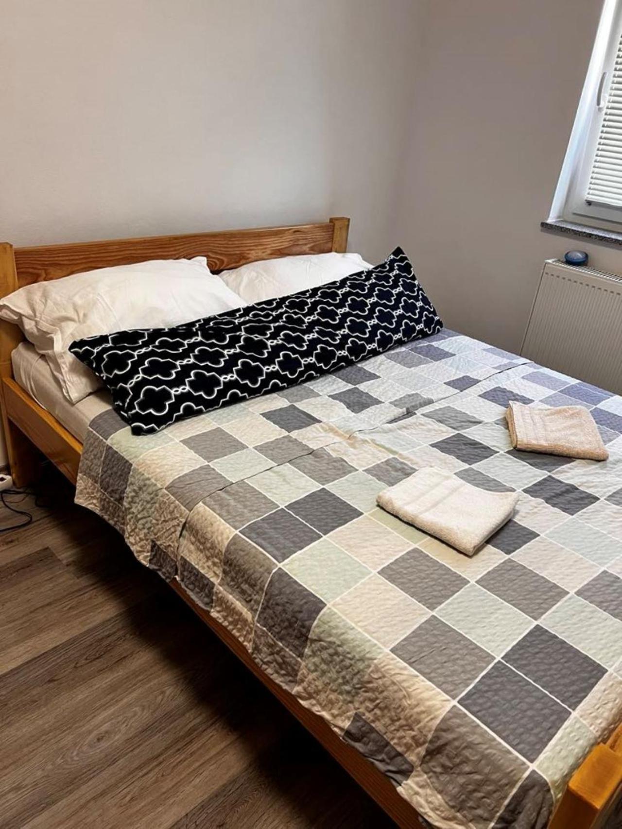 Apartman Borna Otočac Esterno foto