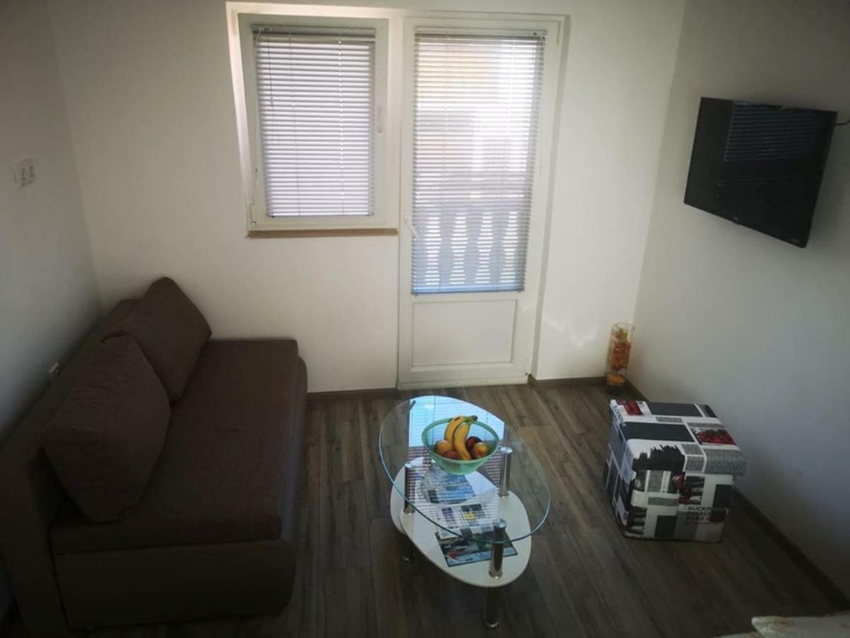 Apartman Borna Otočac Esterno foto